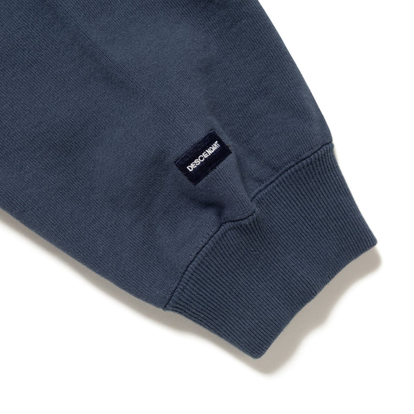 BREACHING CREW NECK
