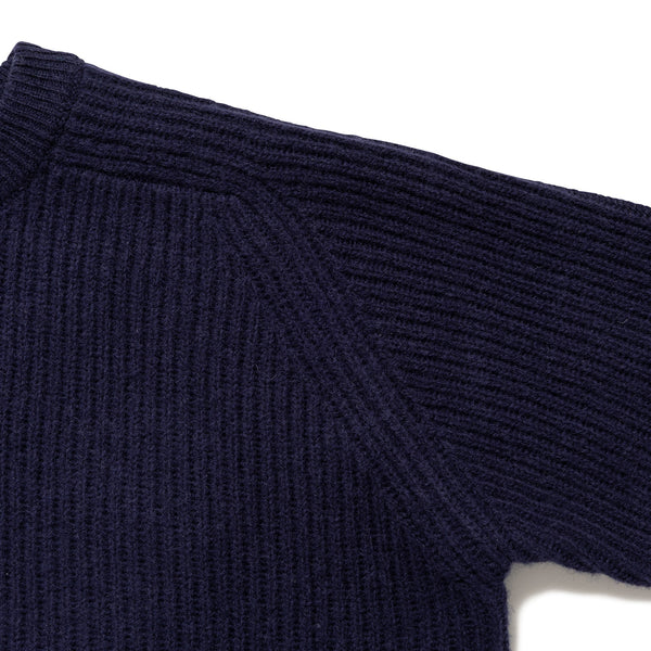 CLAM CREW NECK KNIT
