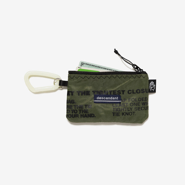 HANGG WIDE CARD CASE TAKES HANDS