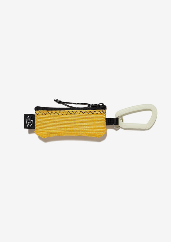 HANGG NARROW LIP CASE TAKES HANDS